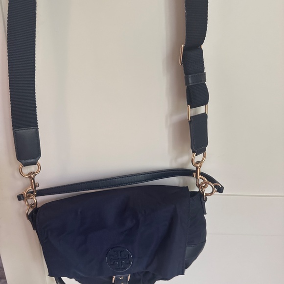 Tory Burch Nylon purse - Picture 2 of 5